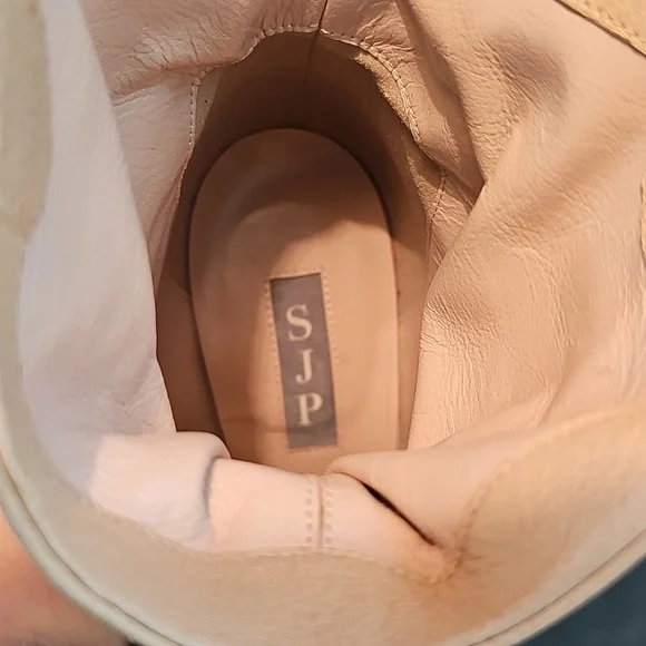 SJP Elegant Tan Ankle Boots - Picture 4 of 5